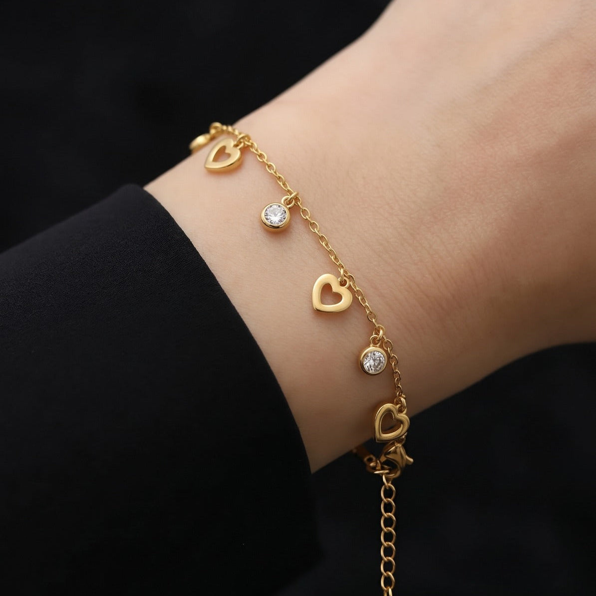 Elegant Heart Design Gold Plated Crystal Stones Bracelet For Girls/women