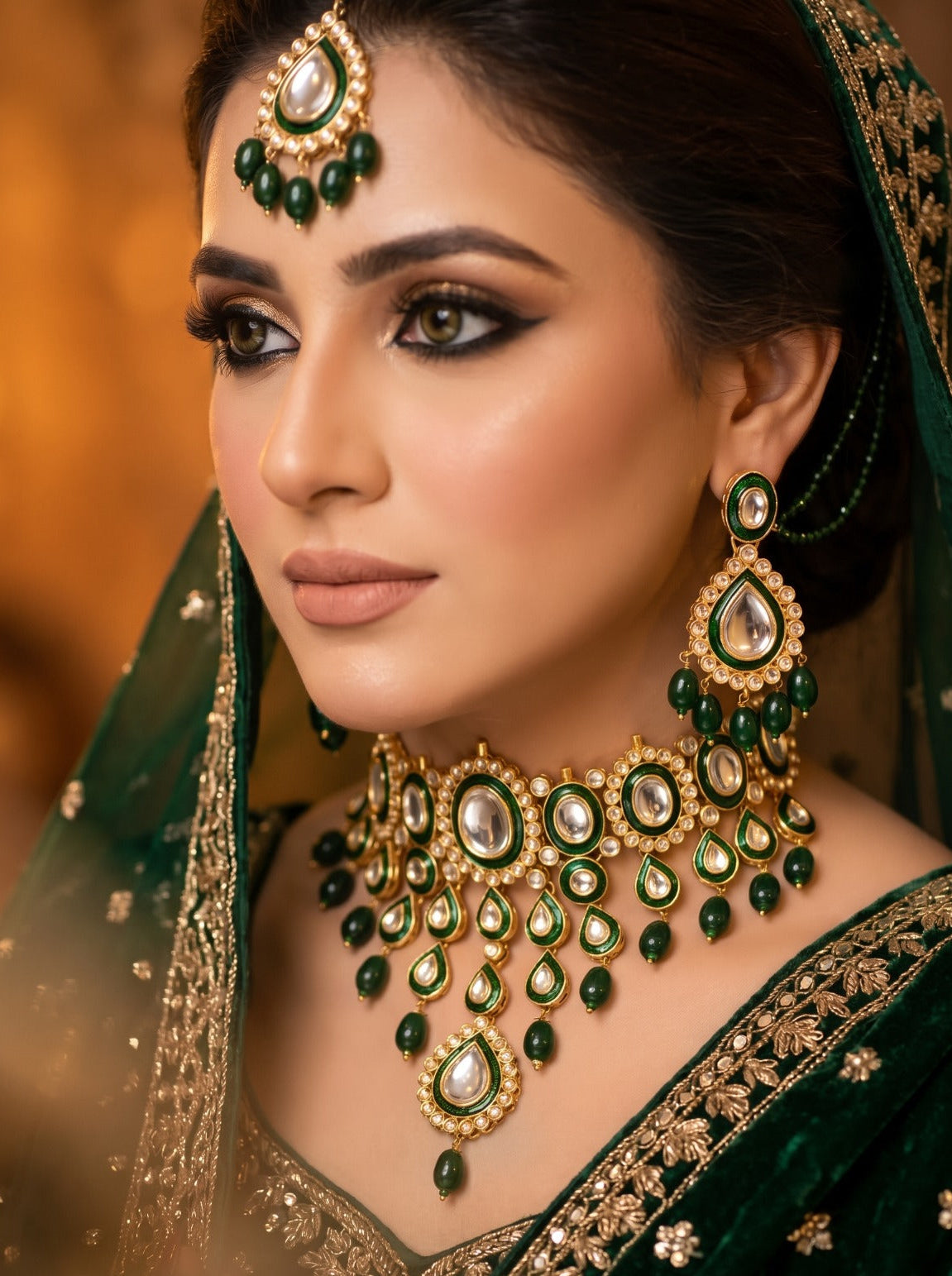 Charming Unique Design Gold Plated Kundan Necklace Set for Girls/Women