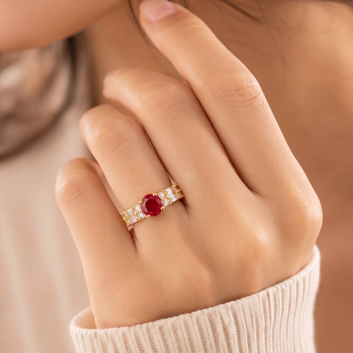 Gorgeous Design Gold Plated Crystal Stones Ring For Girls/women