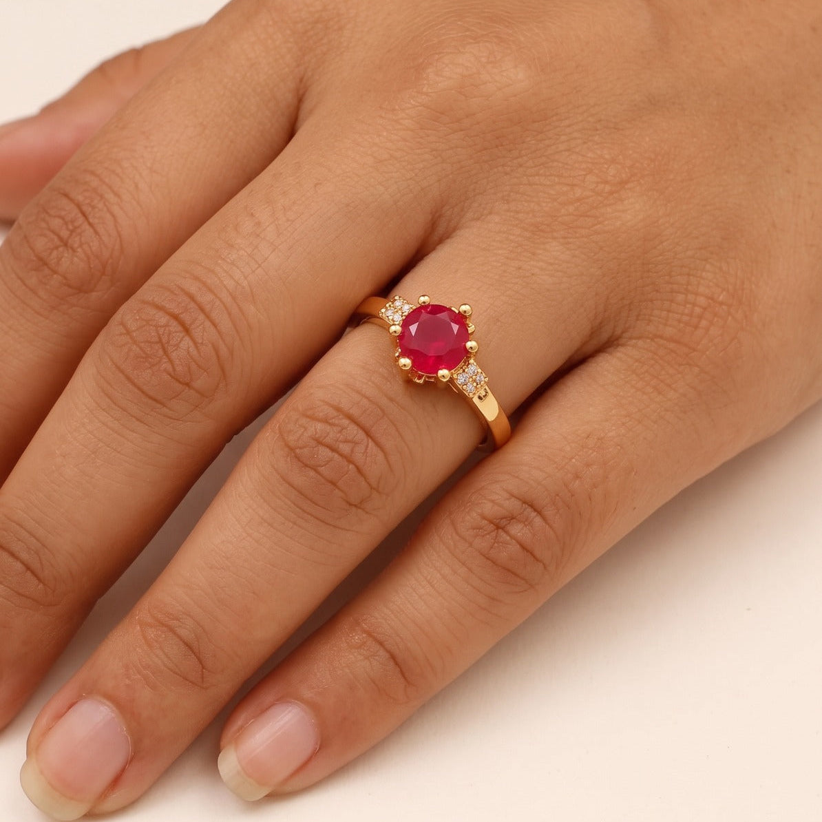 Stylish Design Gold Plated Crystal Stones Ring For Girls/women