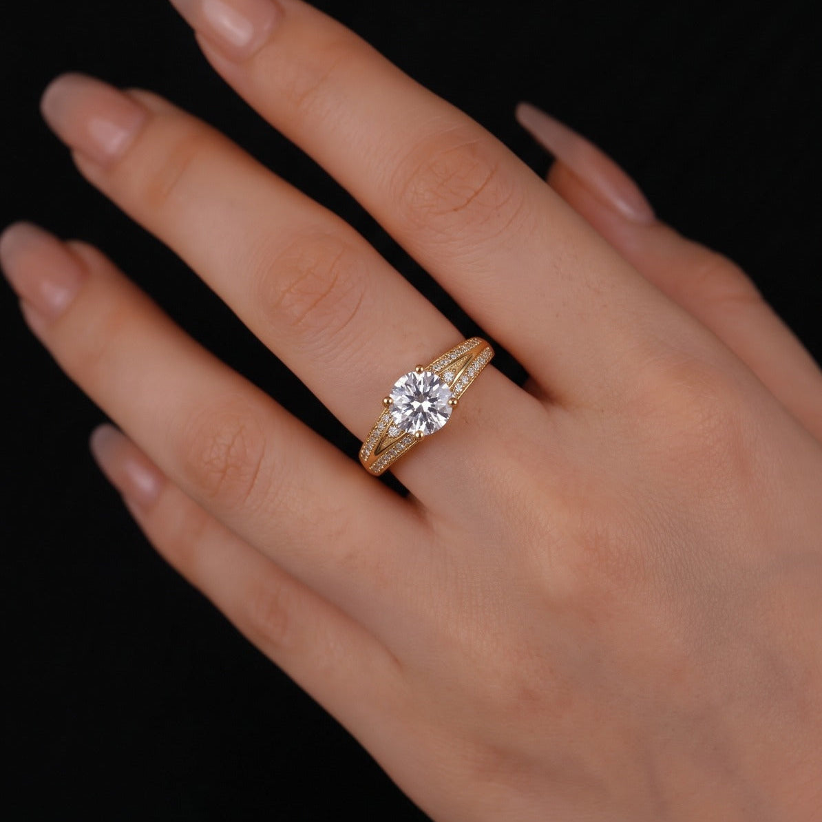 Luxury Design Gold Plated Crystal Stones Ring For Girls/women