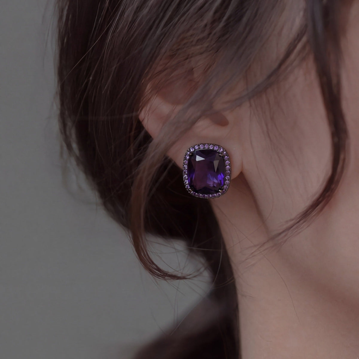 Elegant Design Silver Plated Crystal Stones Earrings For Girls/Women