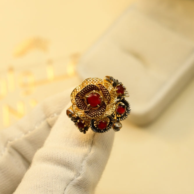Dazzling Unique Design Gold Plated Ring For Girls/women