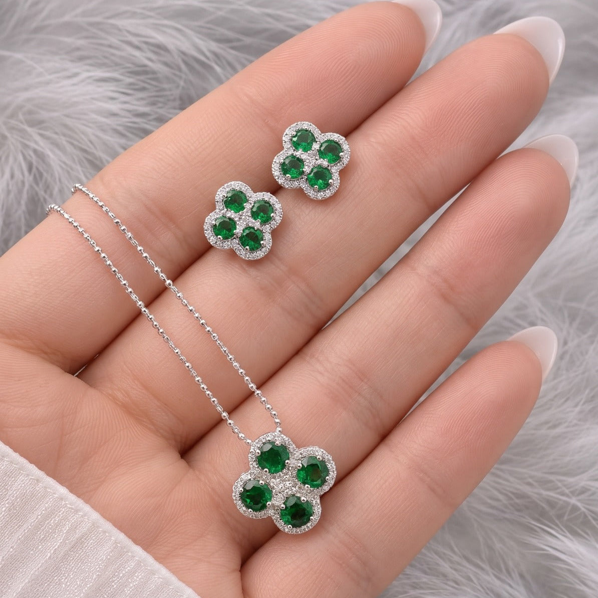 Sparkling Design Silver Plated Crystal Stones Necklace Set for Girls/Women