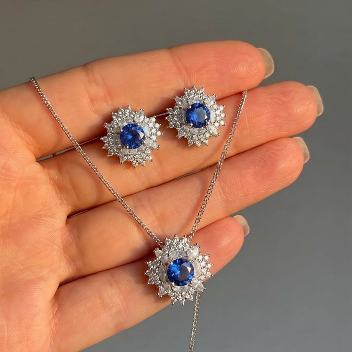 Luminous Design Silver Plated Crystal Stones Necklace Set for Girls/Women