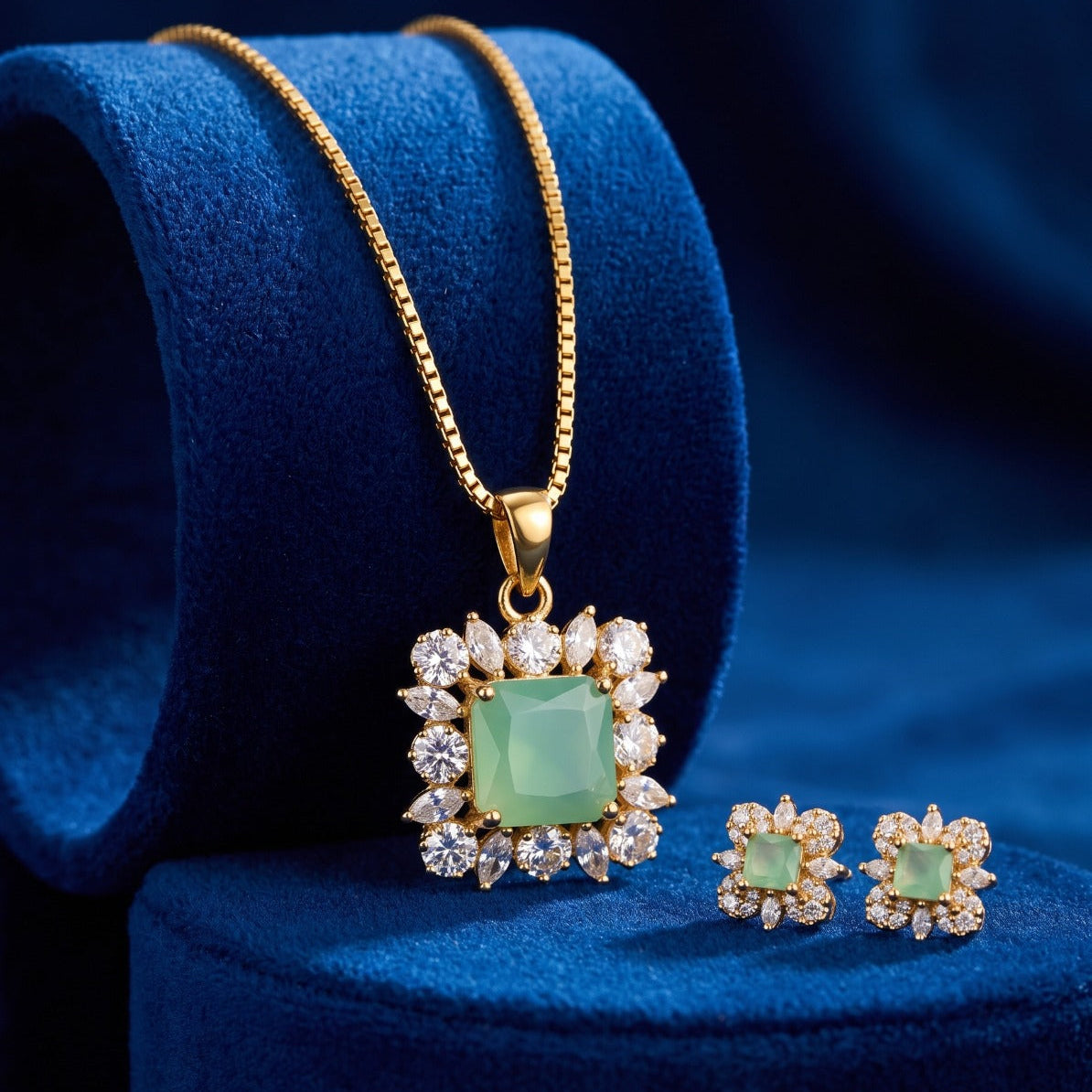 Luxury Design Gold Plated Crystal Stones Necklace Set for Girls/Women