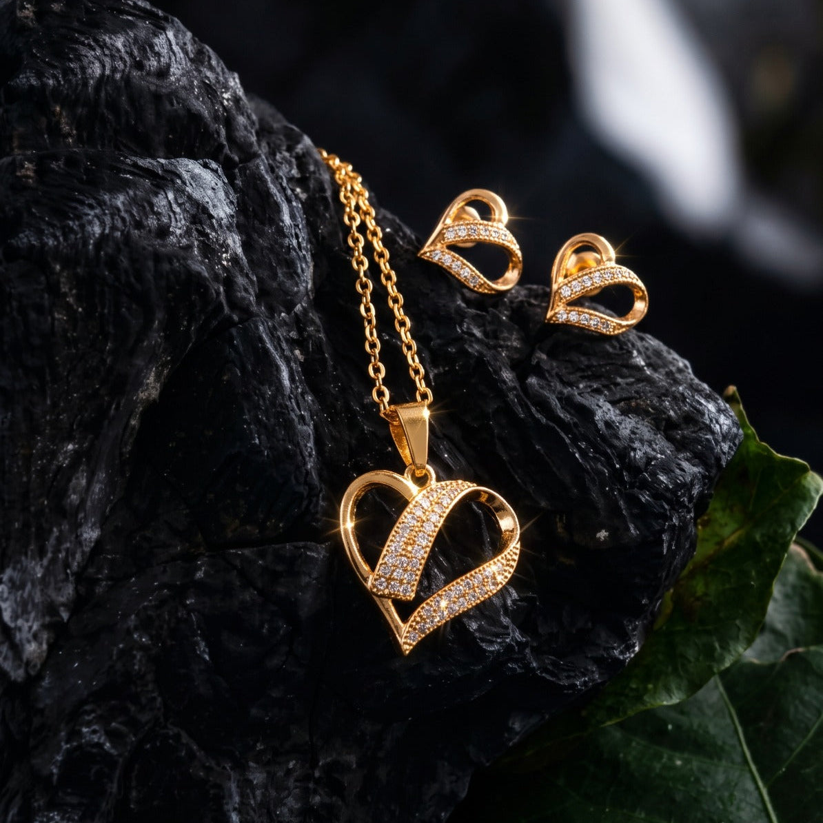 Fancy Design Gold Plated Crystal Stones Necklace Set for Girls/Women