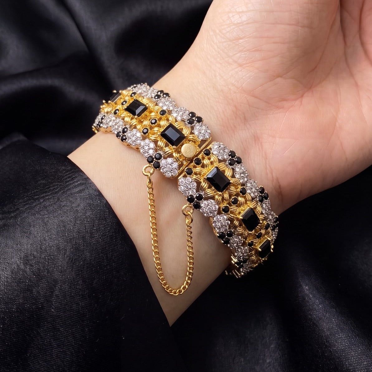 Dazzling Design Gold Plated Bangle Set for Girls/Women