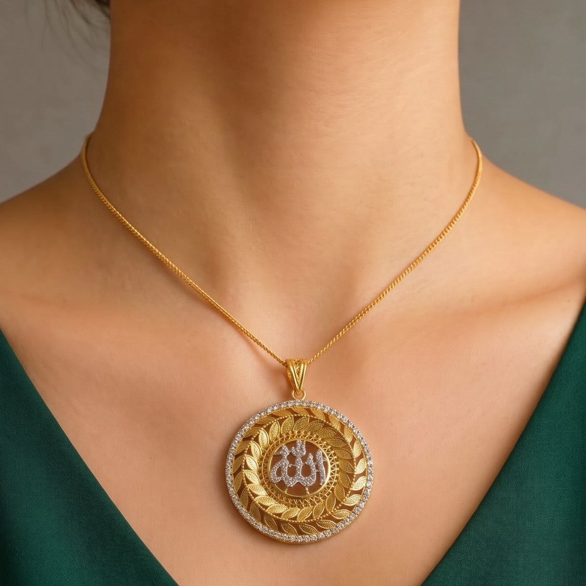 Fancy Design Gold Plated Crystal Stones Religious Necklace For Girls/women