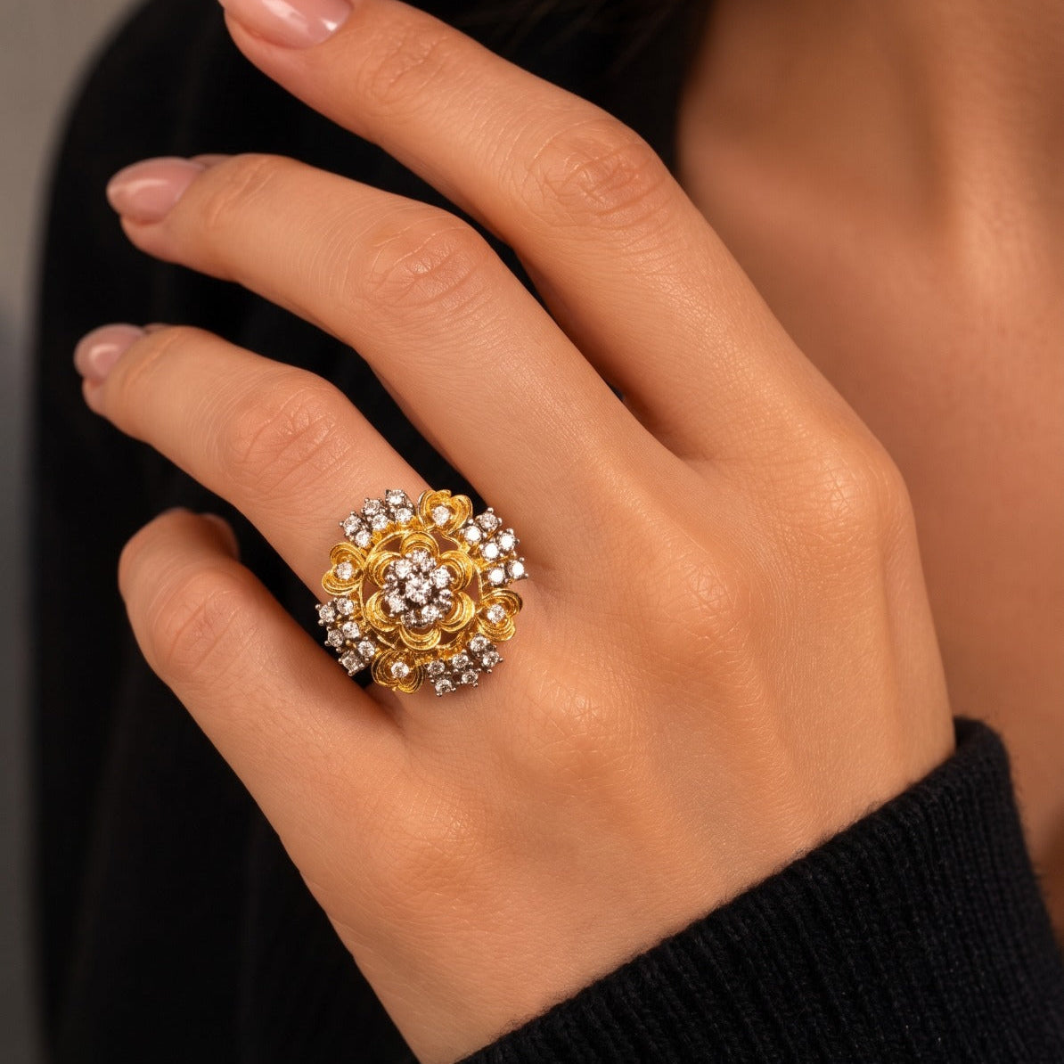 Elegant Unique Design Gold Plated Crystal Stones Ring For Girls/women