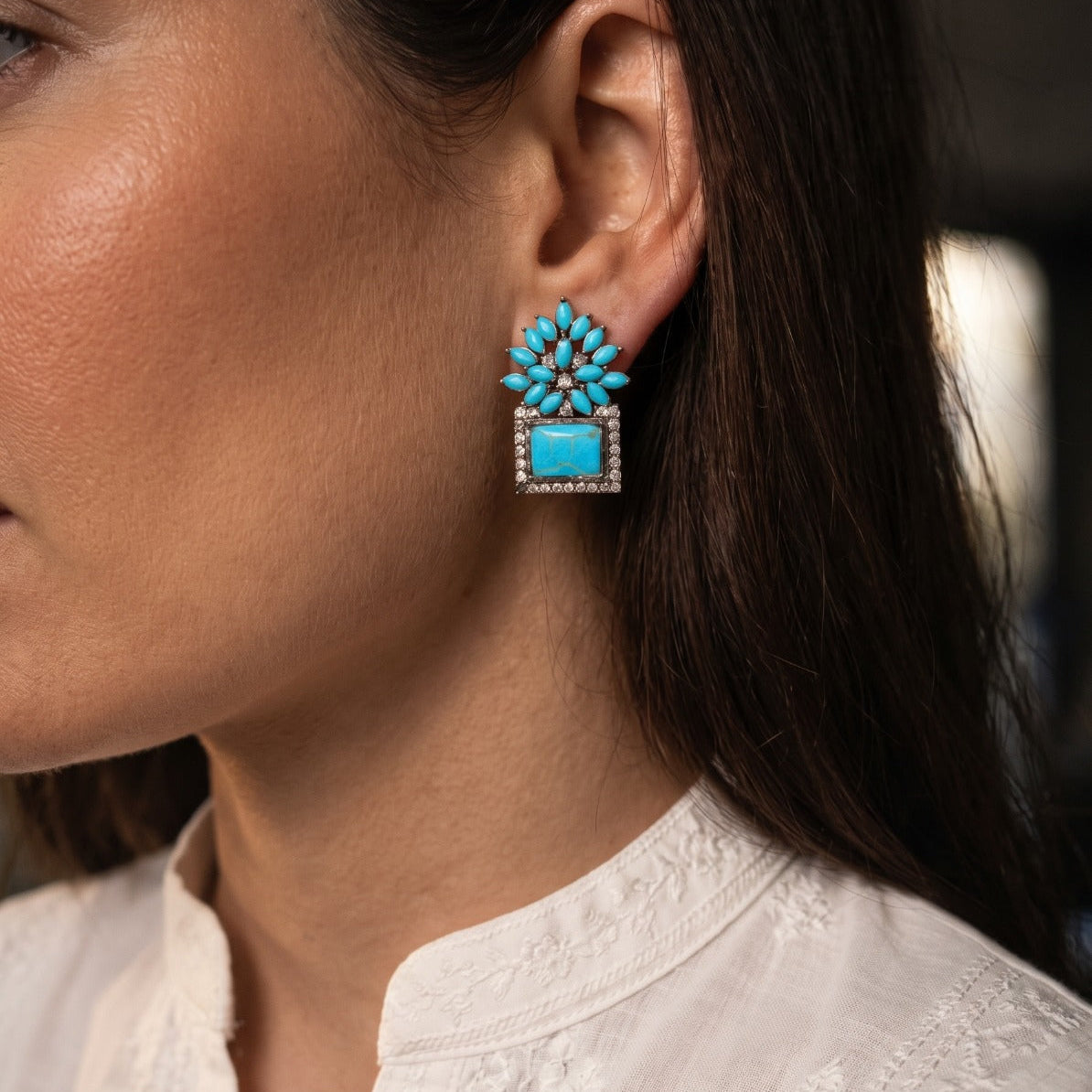 Elegant Unique Design Gold Plated Crystal Stones Earring For Girls/women