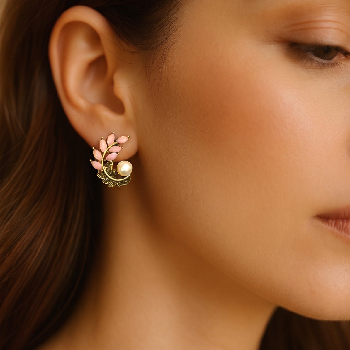 Luminous Unique Design Gold Plated Crystal Stones Earring For Girls/women