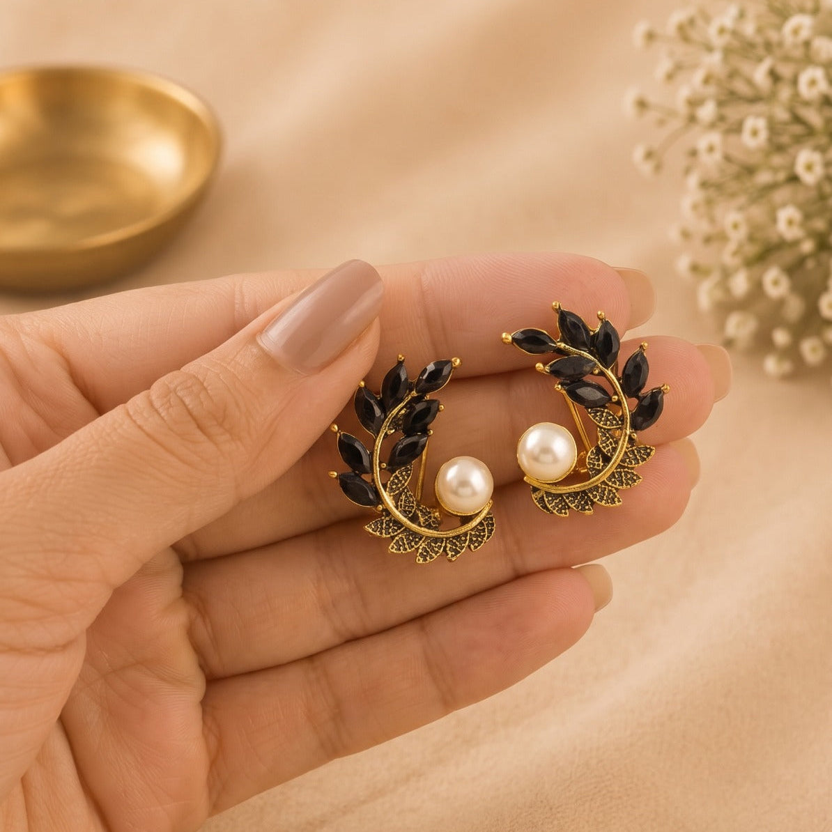Luminous Unique Design Gold Plated Crystal Stones Earring For Girls/women