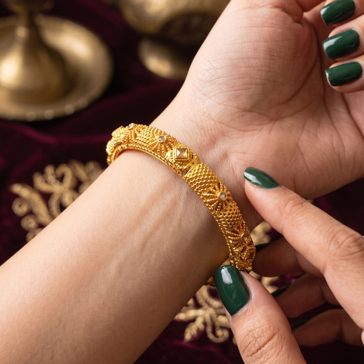 Sparkling Design Gold Plated Crystal Stones Bangle For Girls/women