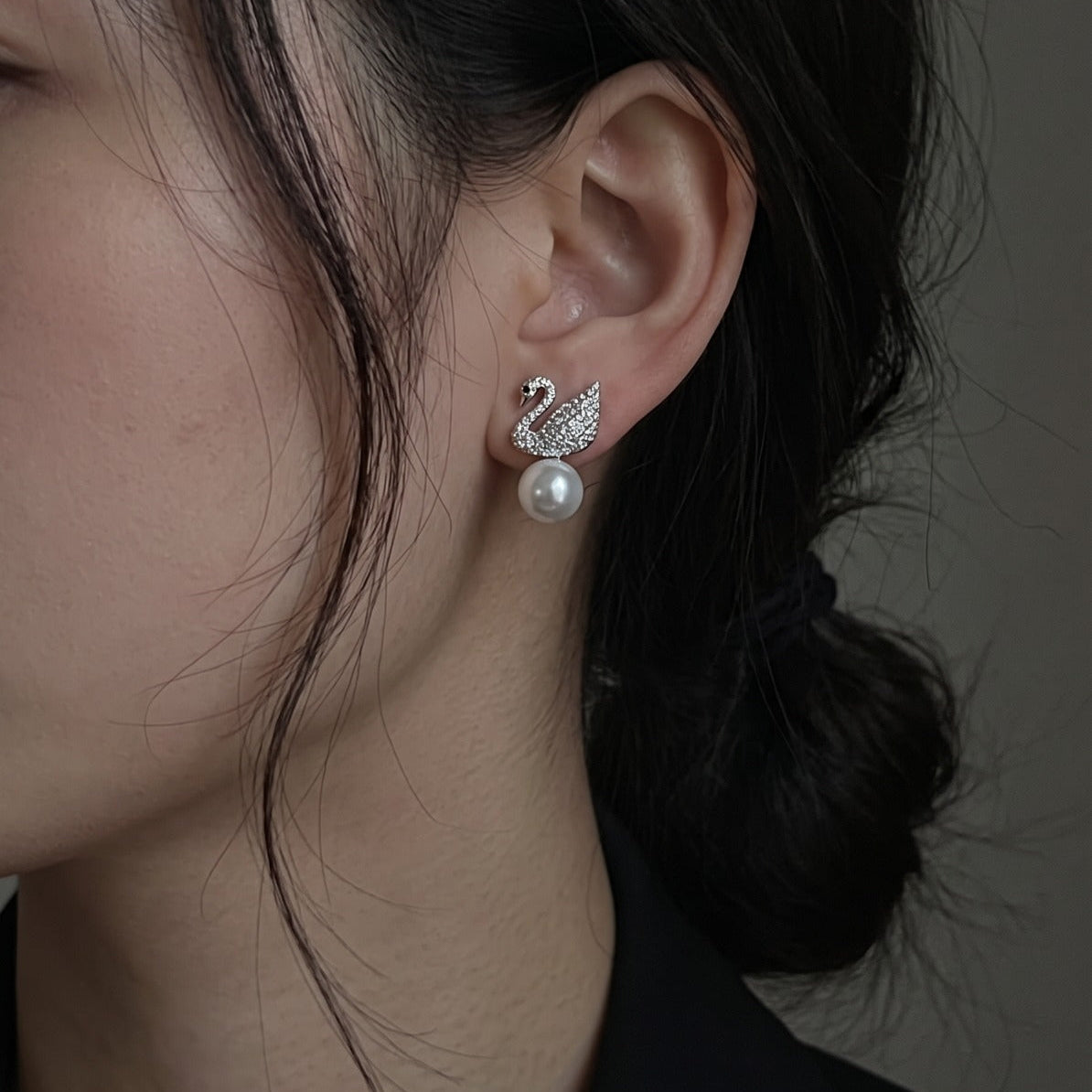 Stylish Unique Design Crystal Stones Earrings For Girls/women