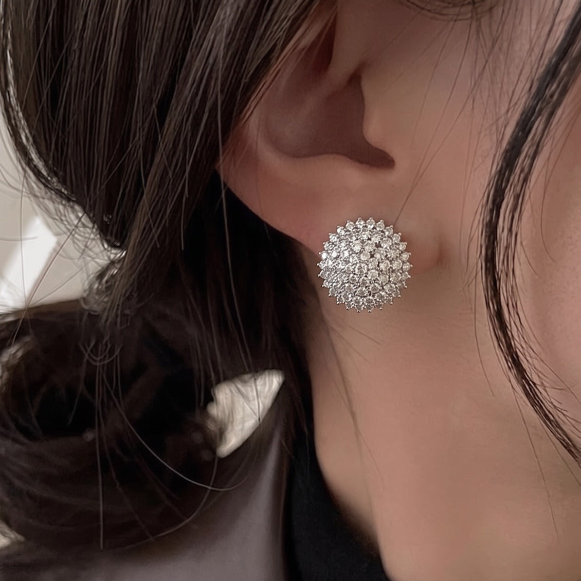 Stylish Unique Design Silver Plated Crystal Stones Earrings For Girls/women