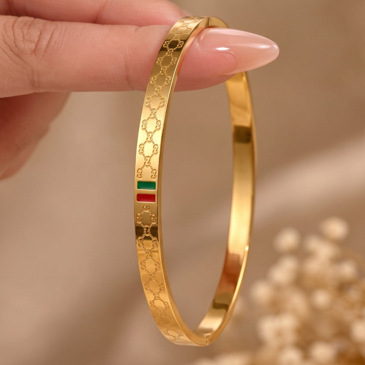 Stylish Unique Design Gold Plated Bracelet For Girls/women