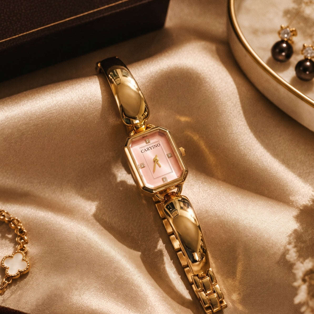 Sparkling Watch Design Gold Plated Crystal Stones Bracelet for Girls/Women