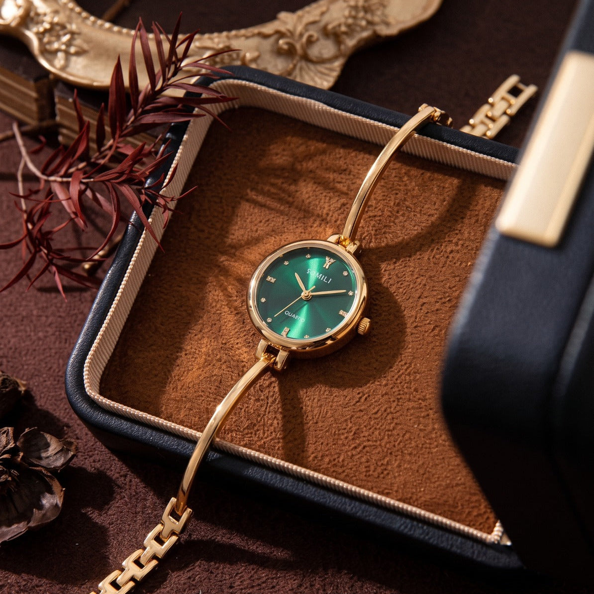 Gorgeous Watch Design Gold Plated Bracelet for Girls/Women