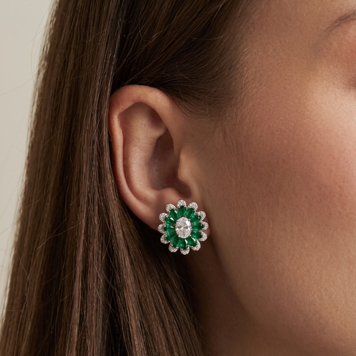 Stylish Design Silver Plated Crystal Stones Earring For Girls/women