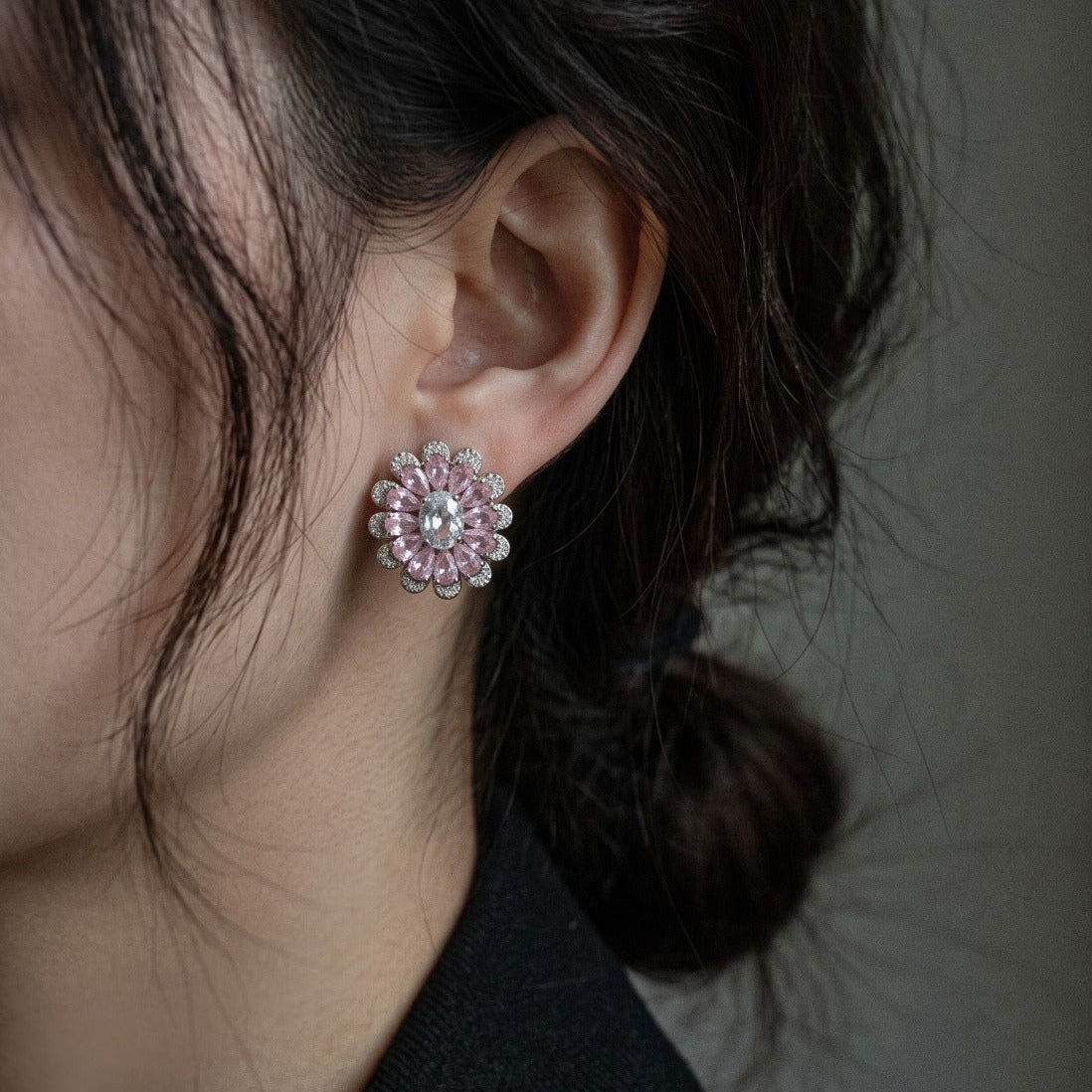 Stylish Design Silver Plated Crystal Stones Earring For Girls/women