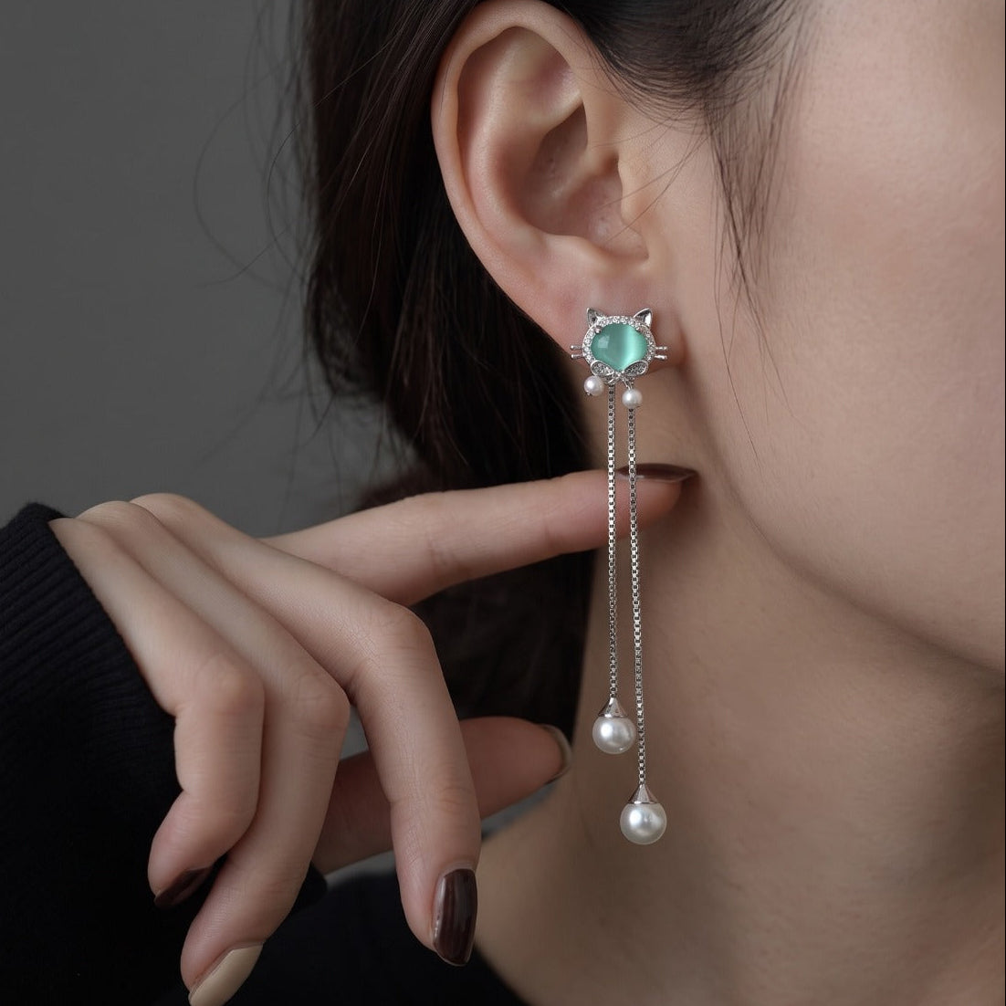 Elegant Design Silver Plated Crystal Stones Earring For Girls/women