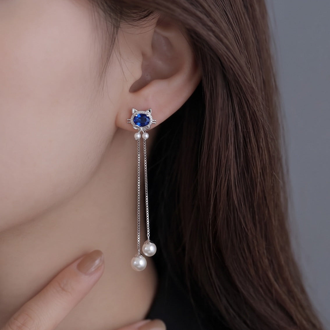 Elegant Design Silver Plated Crystal Stones Earring For Girls/women