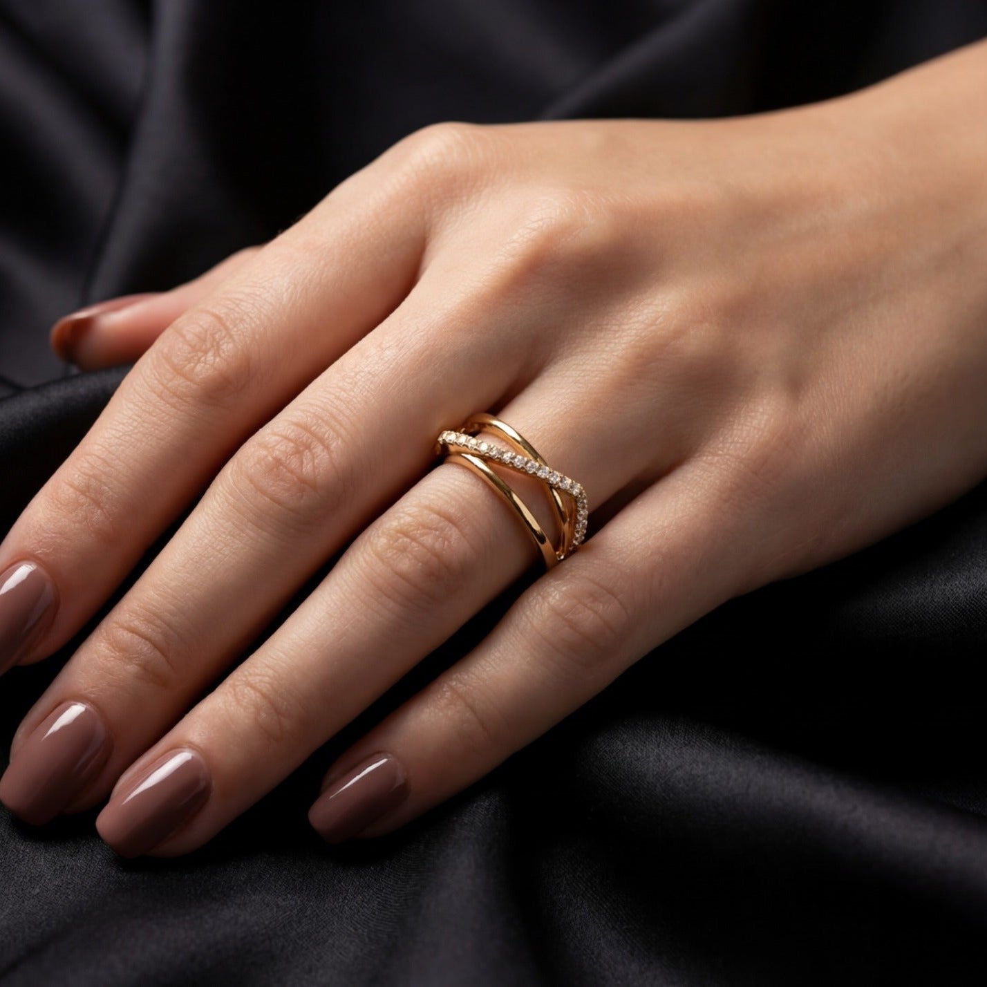 Stylish Design Gold Plated Crystal Stones Ring For Girls/Women