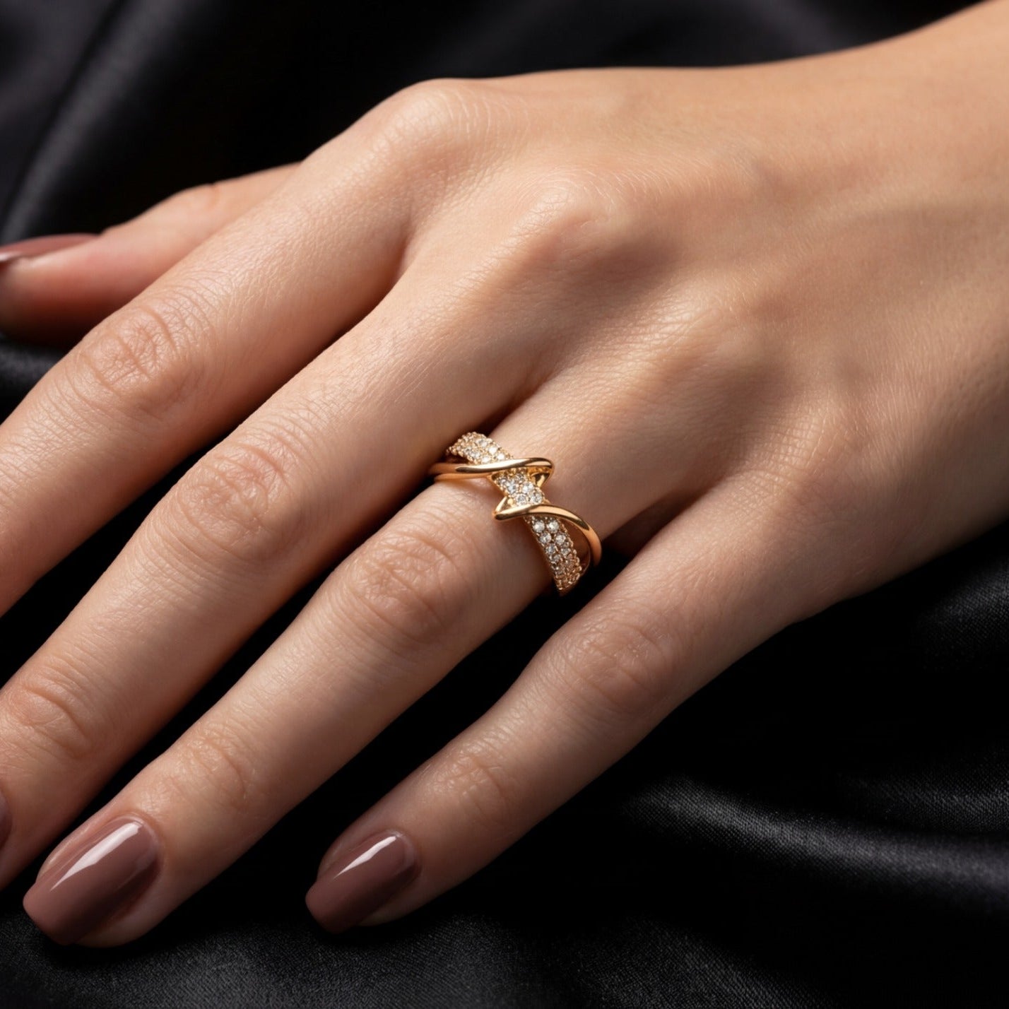 Sparkling Design Gold Plated Crystal Stones Ring For Girls/Women