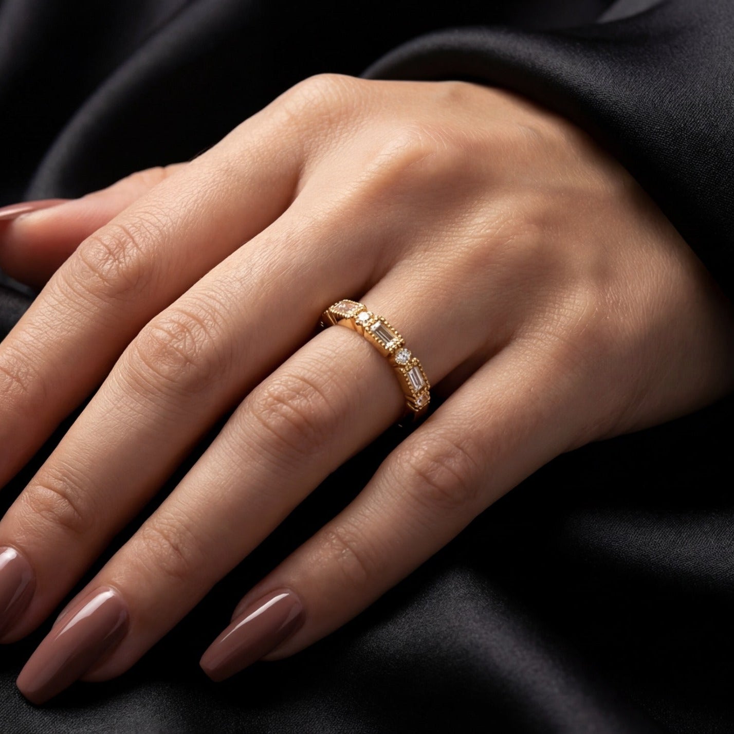 Gorgeous Design Gold Plated Crystal Stones Ring For Girls/Women