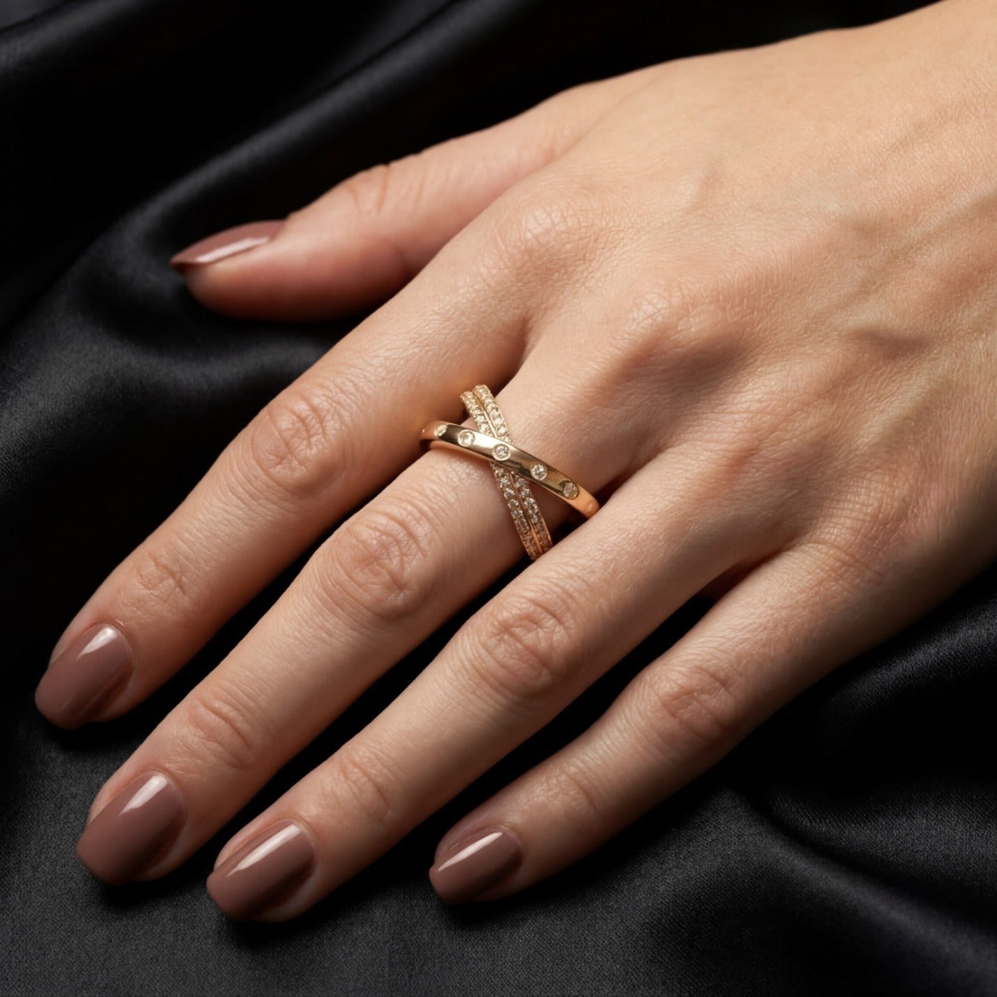 Gorgeous Design Gold Plated Crystal Stones Ring For Girls/Women