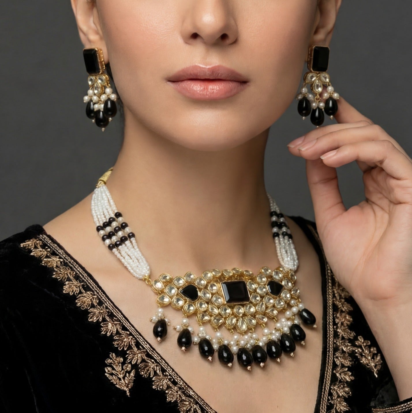Gorgeous Design Gold Plated Crystal Stones Kundan Necklace Set for Girls/Women