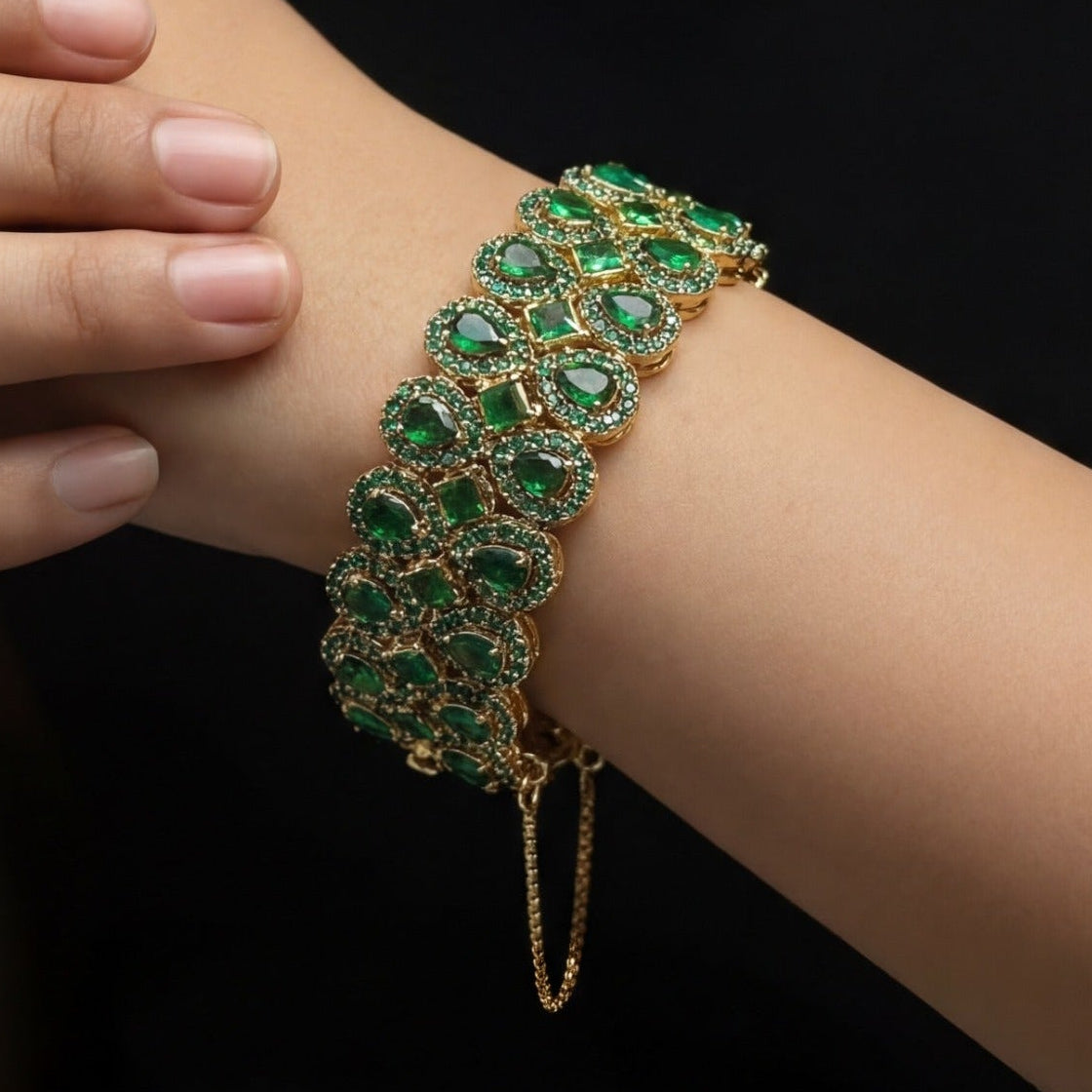 Charming Unique Design Gold Plated Crystal Stones Bracelet for Girls/Women