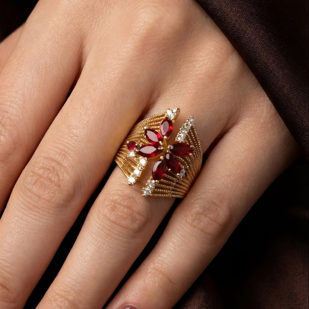 Luxury Unique Design Gold Plated Crystal Stones Ring For Girls/Women