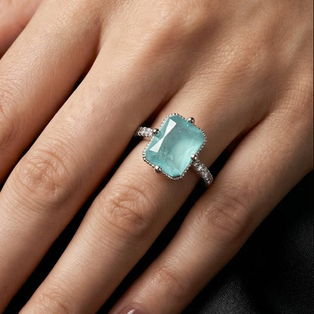 Beautiful Unique Design Silver Plated Crystal Stones Ring For Girls/Women