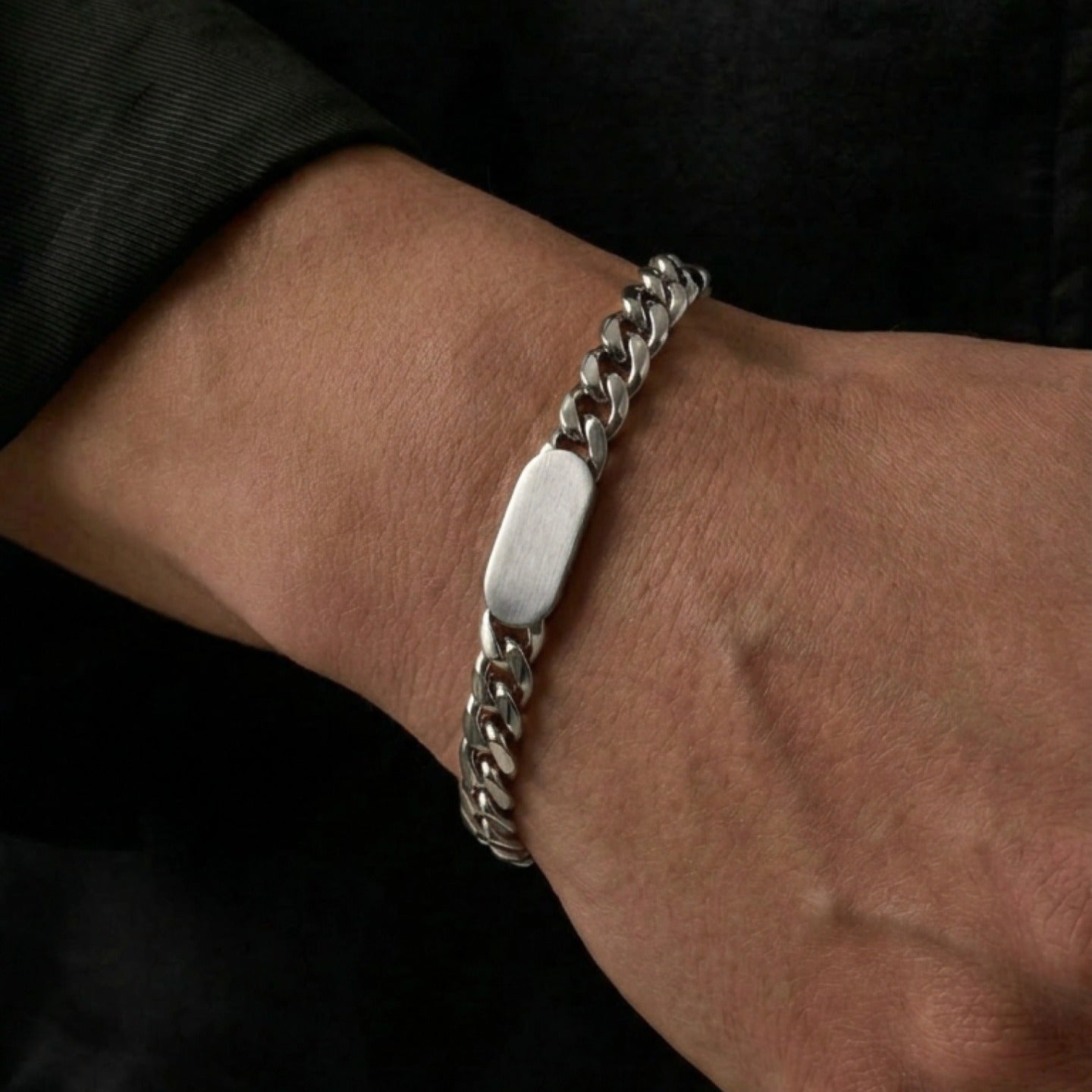 Sparkling Unique Design Gold Plated Chain Bracelet for Men