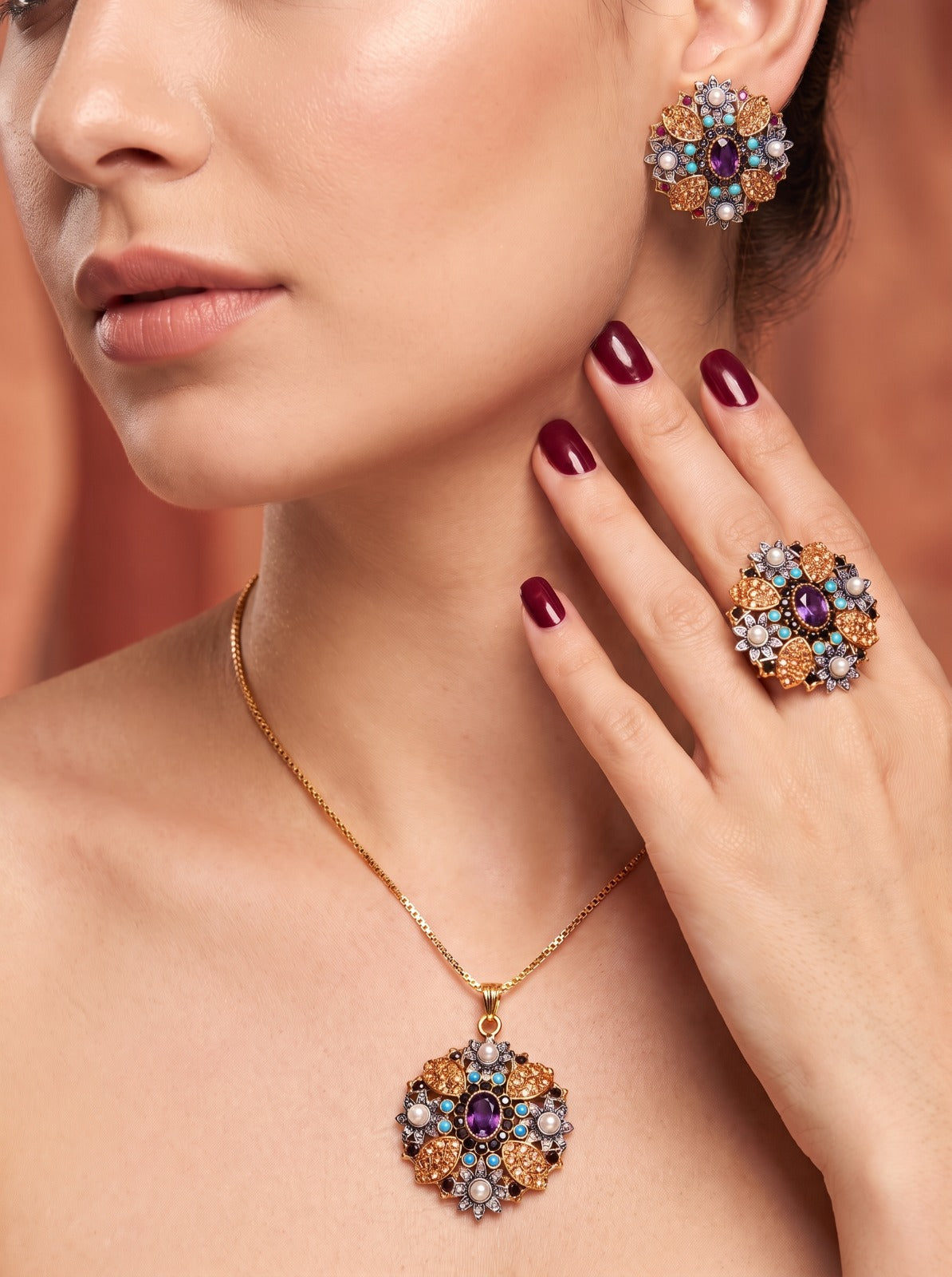 Gorgeous Design Gold Plated Crystal Stones Necklace Set for Girls/Women