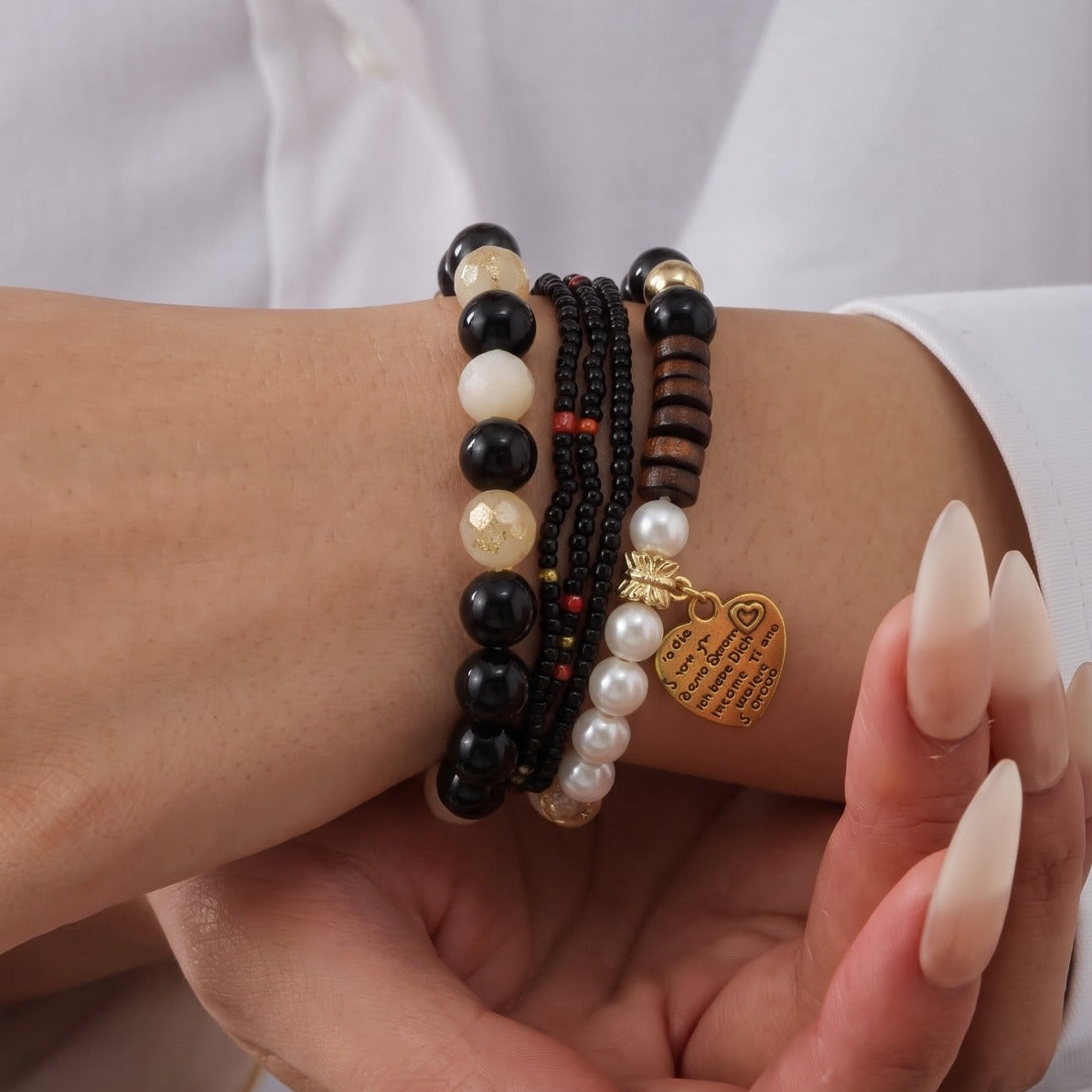 Gorgeous Design Gold Plated Pearls  Bracelet for Girls/Women