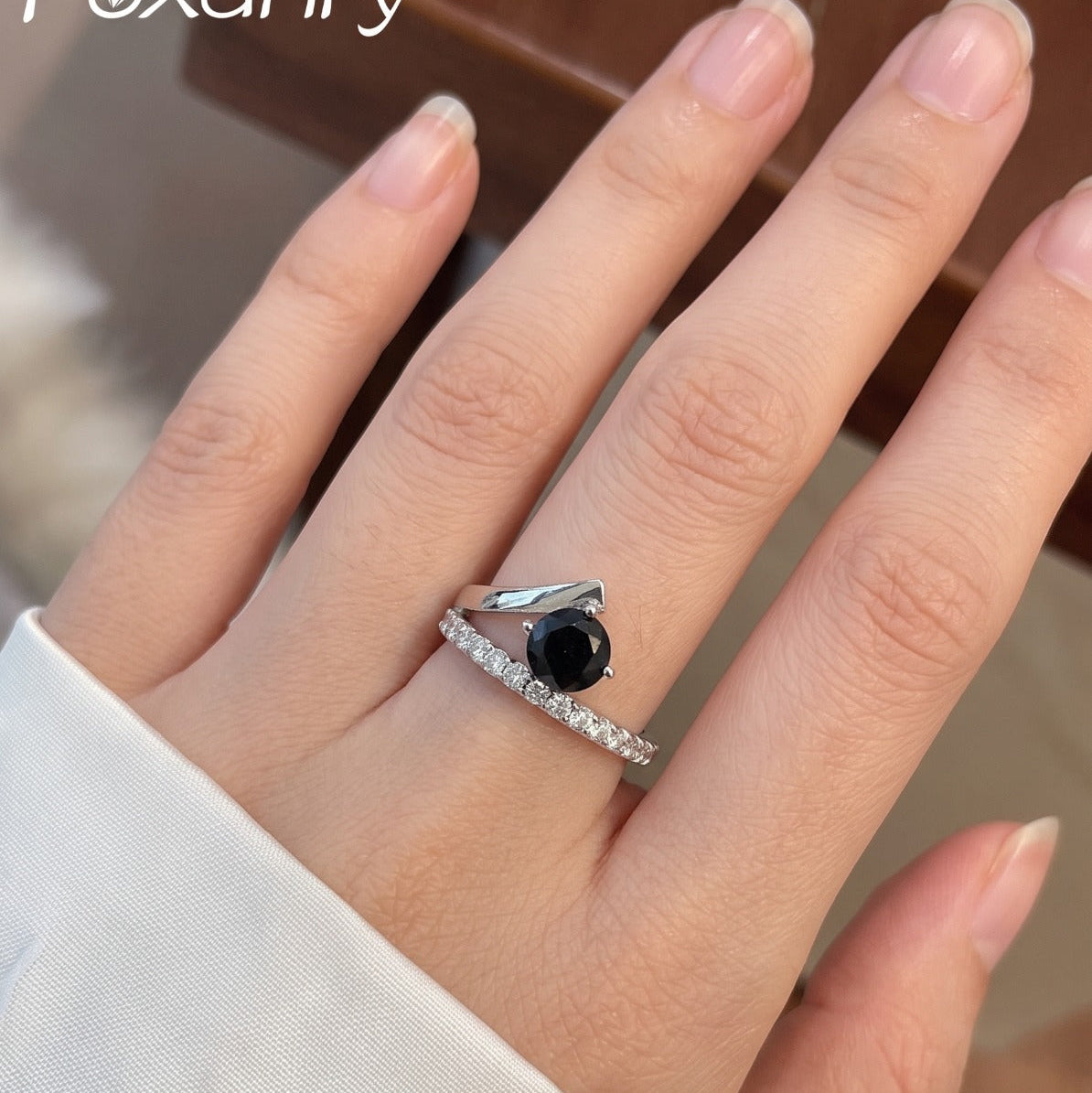 Sparkling  Unique Design Silver Plated Crystal Stones Ring For Girls/women