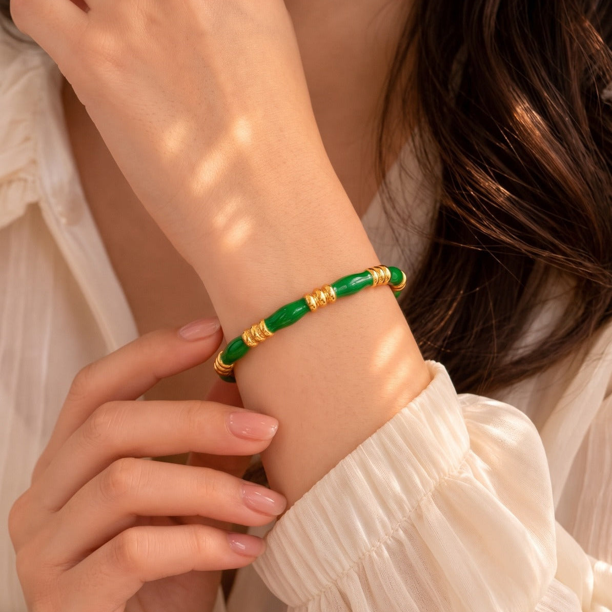 Elegant Unique Design Gold Plated Bracelet For Girls/women