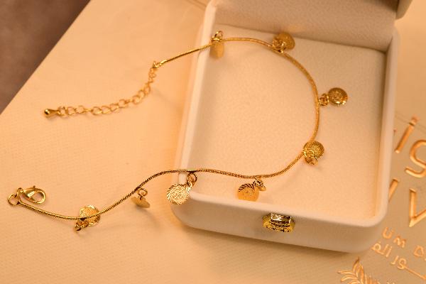 Luminous Fancy Design Gold Plated Anklet for Girls/Women