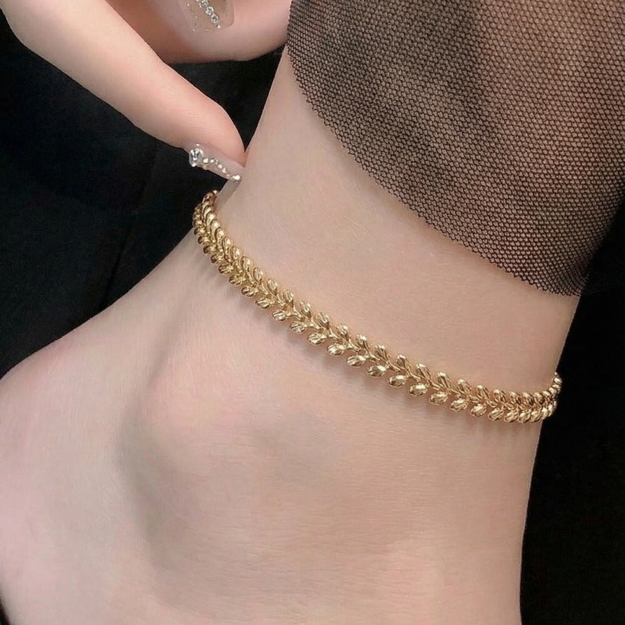 Gorgeous Unique Leaf Design Gold Plated Anklet for Girls/Women
