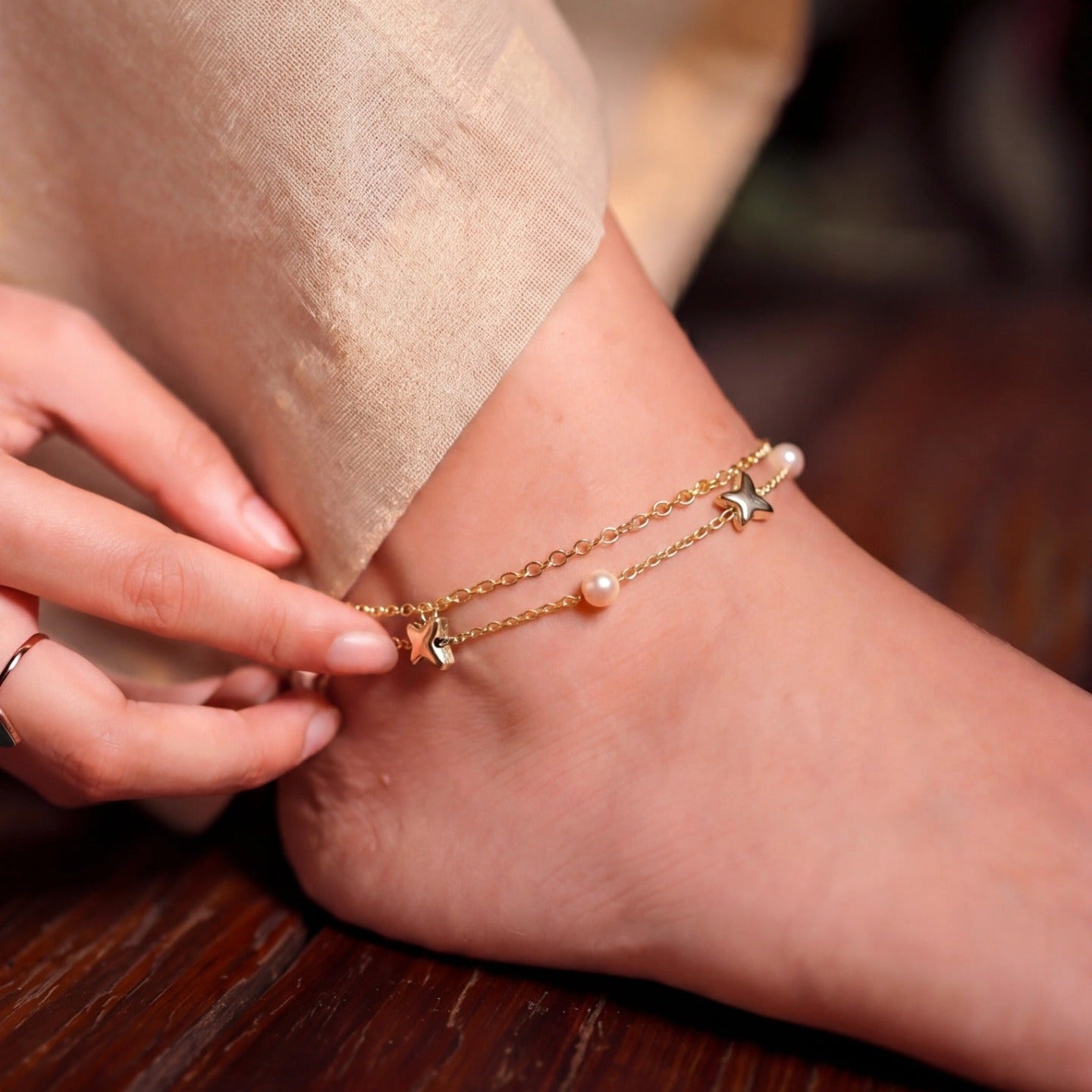 Sparkling Unique Design Pearls Anklet for Girls/Women