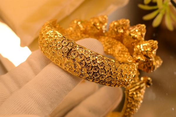 Luxury Unique Design Gold Plated Bracelet for Girls/Women