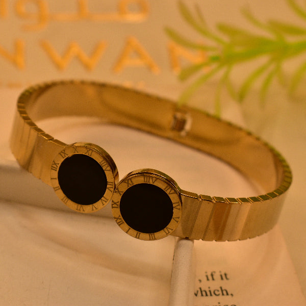 Stylish Unique Design Gold Plated Bracelet for Girls/Women