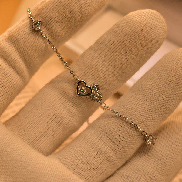 Dazzling Unique Heart Design Crystal Stones Bracelet for Girls/Women
