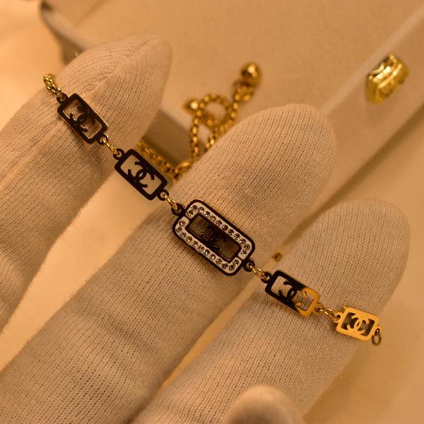 Charming Unique Design Gold Plated Crystal Stones Bracelet for Girls/Women