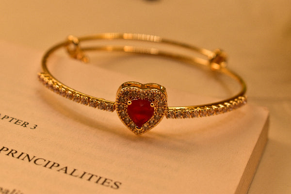 Gorgeous Heart Design Gold Plated Real Stones Bracelet for Girls/Women