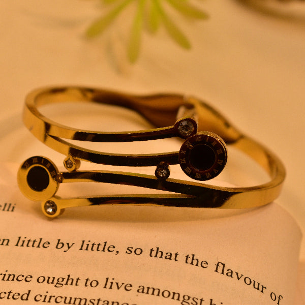 Stylish Design Gold Plated Crsytal Stones Bracelet for Girls/Women
