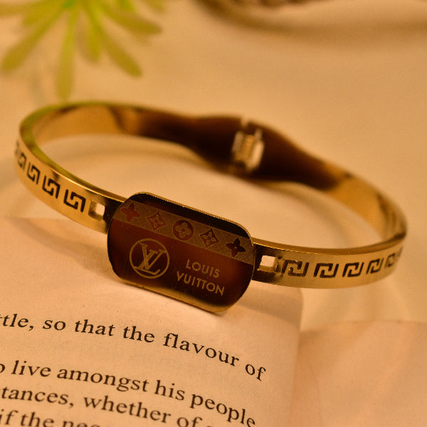 Dazzling Unique Design Gold Plated Bracelet for Girls/Women